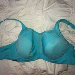 Chantelle High Support Sports Bra